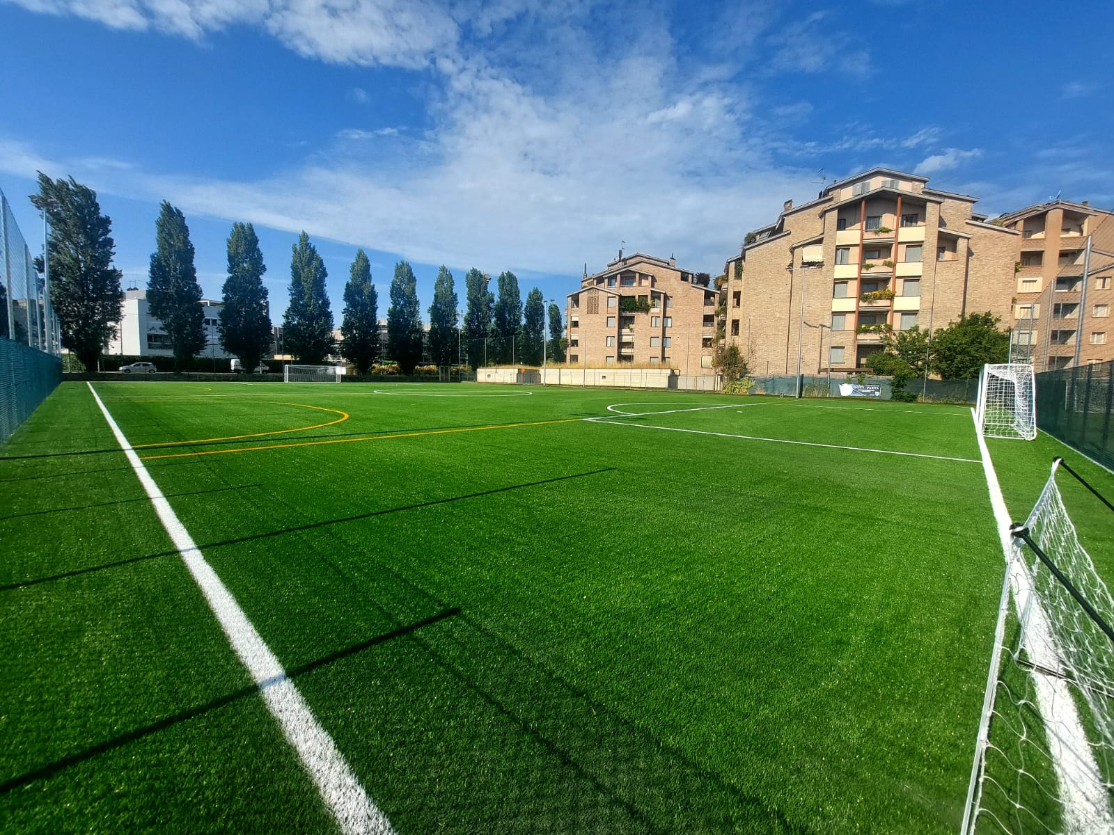 Campo da calcio realizzato con manto ITS PLATINUM new