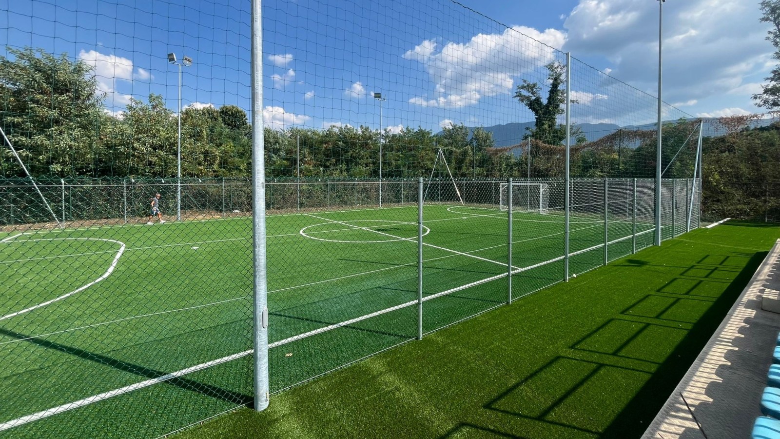 Campo polivalente completato